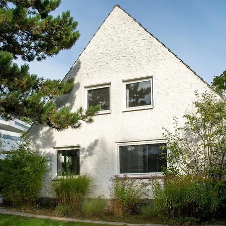 Haus Sonnenberg Holiday home Timmendorfer Strand